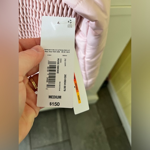 BRAND NEW WITH TAGS. Womens Liz Claiborne coat - Picture 2 of 9